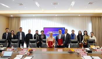 K8凯发国际股份有限公司與湖北美術學院舉行校企共建實習實訓基地簽約掛牌儀式