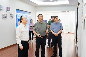 武漢東湖新技術開發區管委會一行調研K8凯发国际